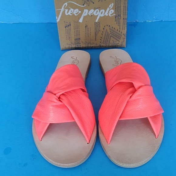 BRAND NEW FREE PEOPLE RIO VISTA SLIDE SANDAL - Picture 3 of 16